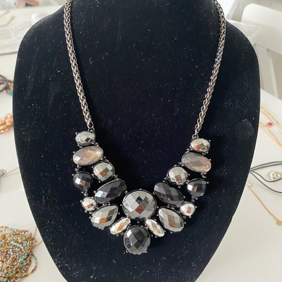 Black and Grey Gemstone  20" Necklace with Wrap beaded Bracelet - Picture 1 of 5